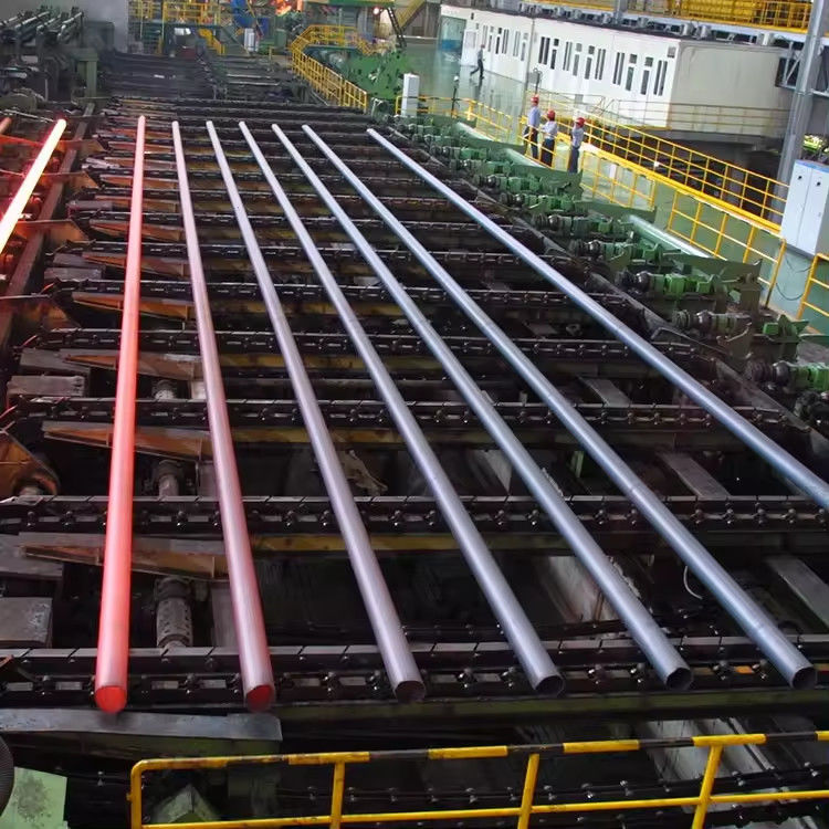 ASTM A53 Sch40 24 インチ Api 5l X70 Psl2 Sch 60 HR 水道用シームレス炭素鋼管